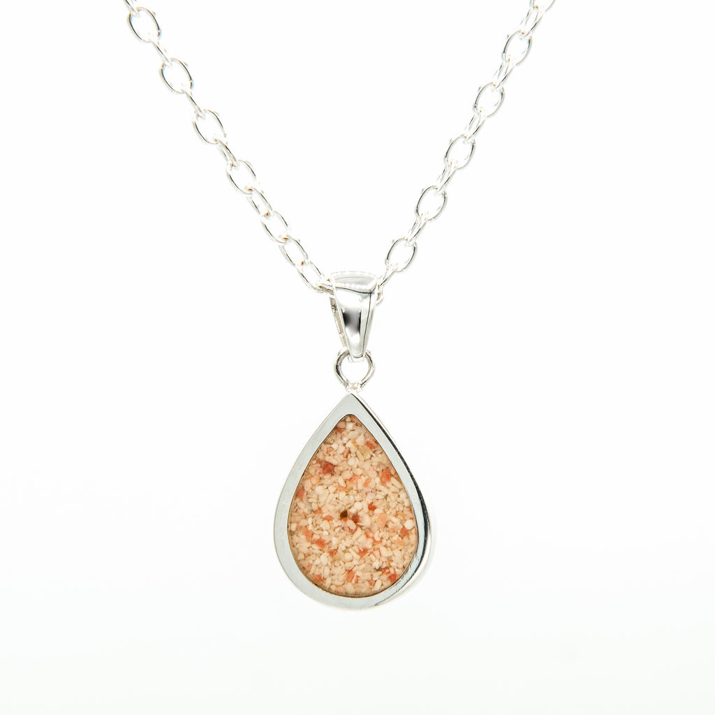 Silver teardrop flat pendant on cable chain - TN516SML